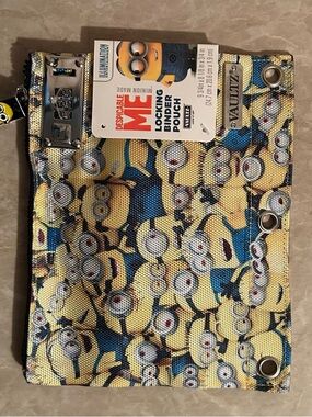 Despicable Me Minions Locking Binder Pouch - Yellow & Blue